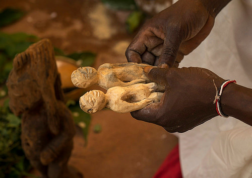 LE MARABOUT SPECIALISTE DE L’ AMOUR,LE PLUS GRAND MARABOUT DU MONDE